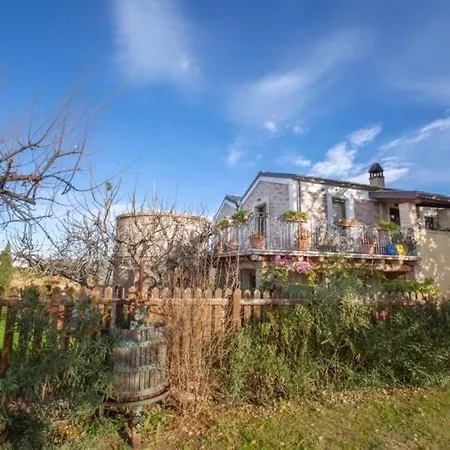 Сasa de vacaciones Terrazza Panoramica, 3 E 3 Bagni Collecorvino