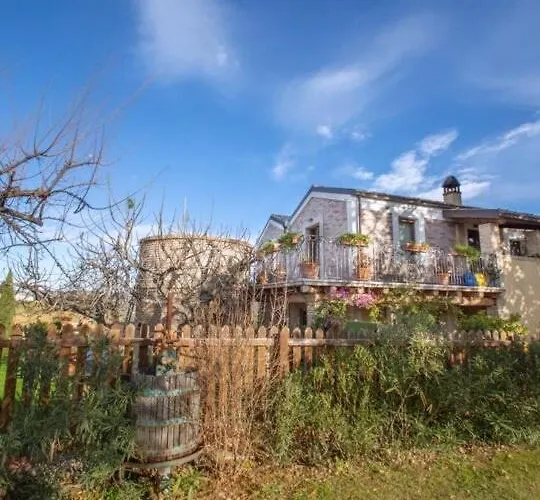 Дом отдыха Casale Vincenzo Collecorvino